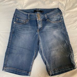 Torrid light wash Bermuda shorts